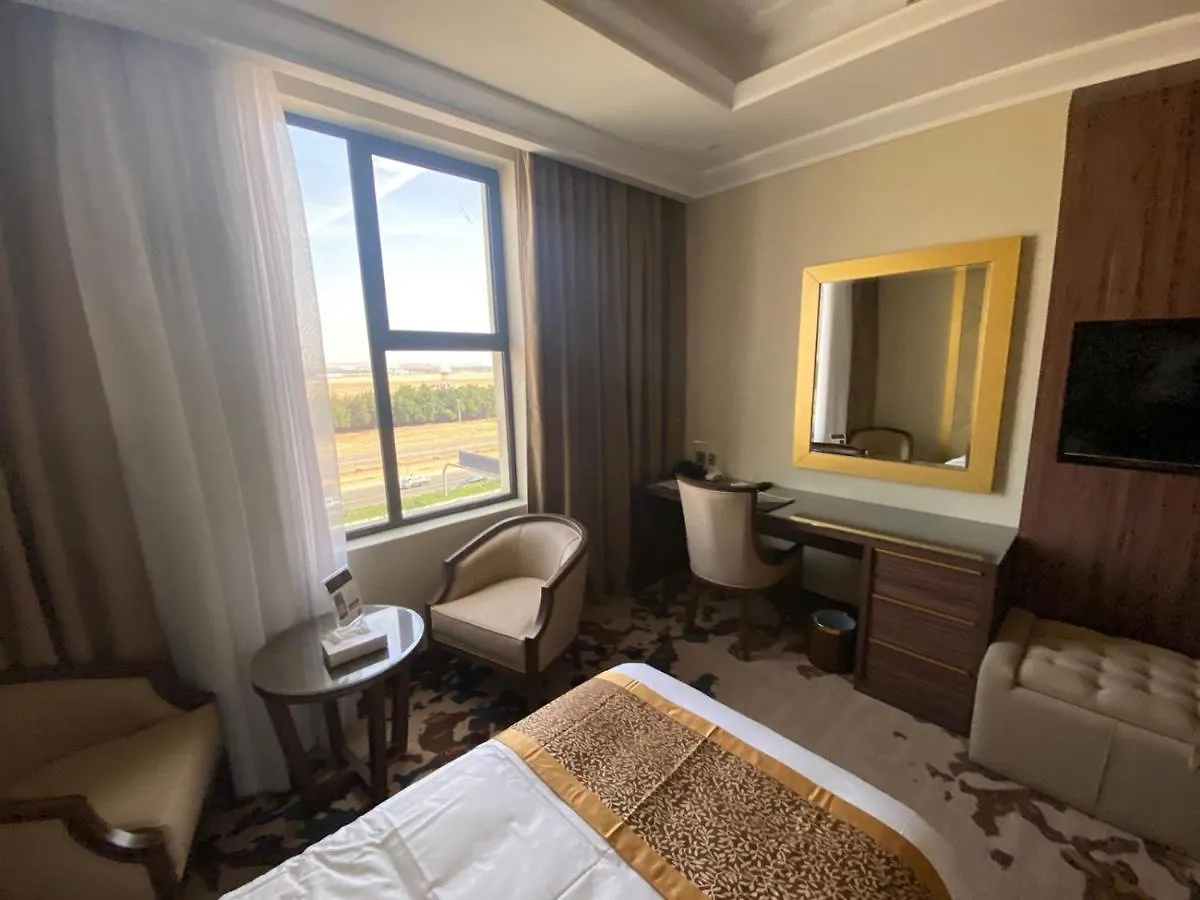 Temandra Hotel Jeddah 3*,
